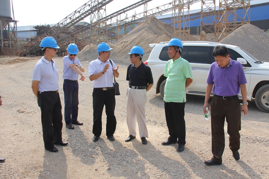 8月18日徐州明阳石料有限公司杨山建筑石料用灰岩矿申报省级绿色矿山试点单位审查会在徐州召开