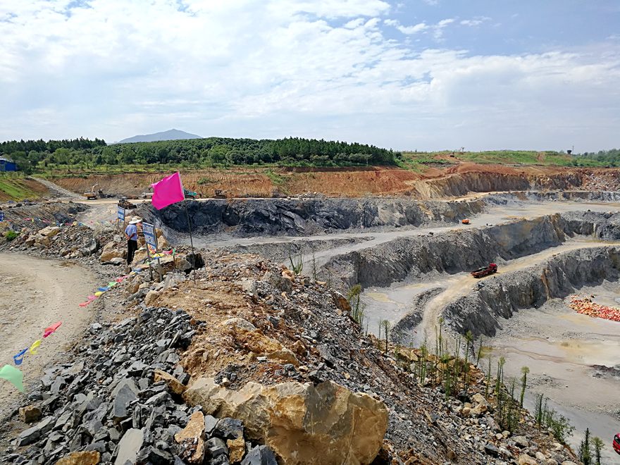 8月19日，溧阳金山长山良水泥用灰岩矿山申报省级绿色矿山申报材料通过审查